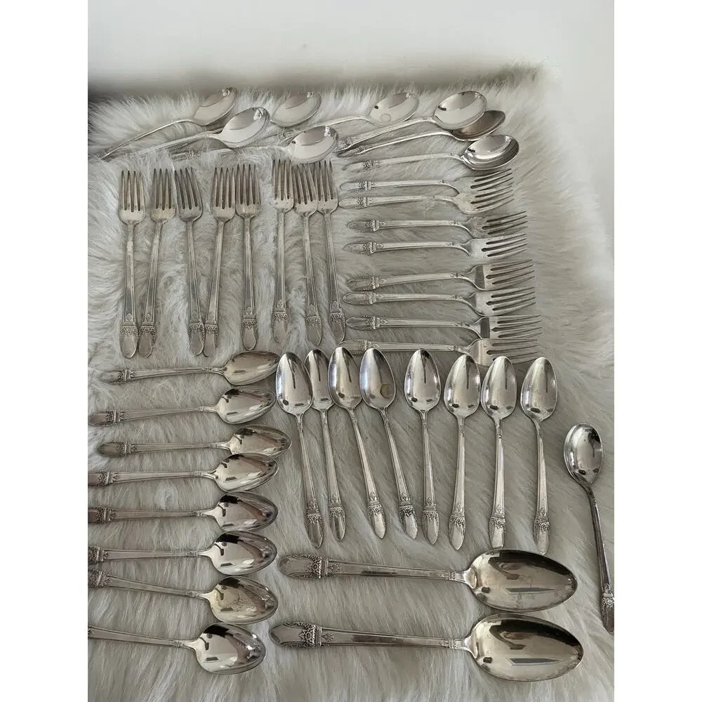Vintage 1847 Rogers Bros First Love,1937, Service for 8, 52 Piece Set